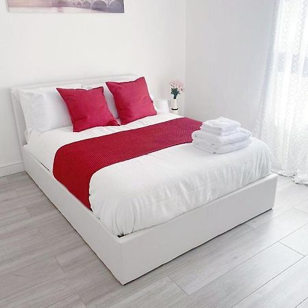Agyeman Property Aldershot Ngoại thất bức ảnh
