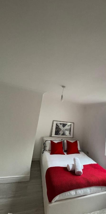 Agyeman Property Aldershot Ngoại thất bức ảnh
