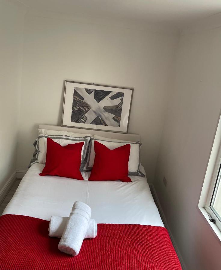 Agyeman Property Aldershot Ngoại thất bức ảnh